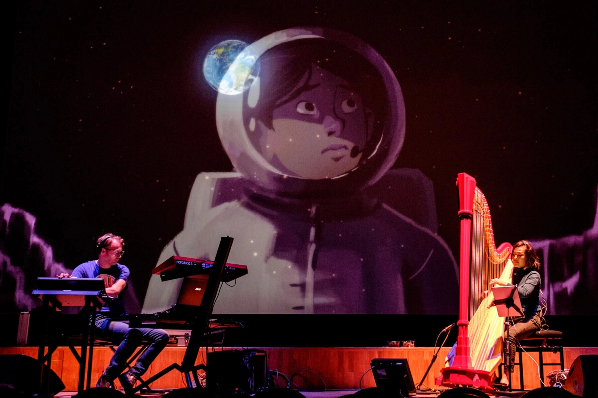 Framed Filmconcert: Behind the Telescopes